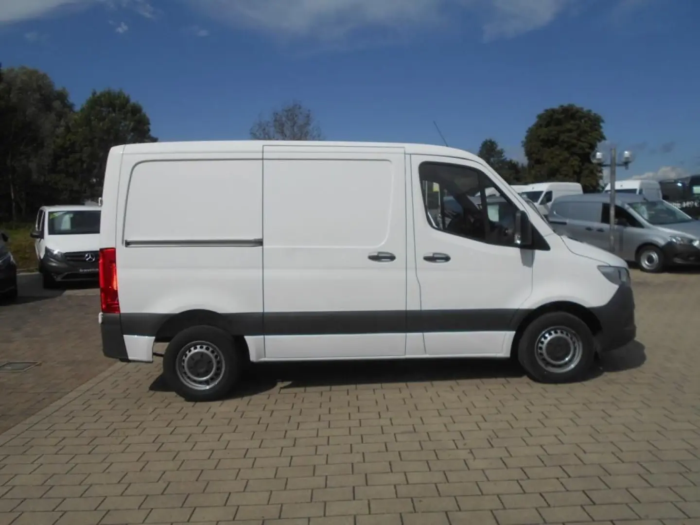 Sprinter 211 CDI KA Kompakt 3-Sitze Holzboden 18