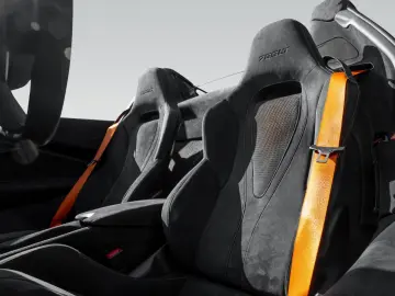765LT Spider  Electrochromic Roof  Comfort Seats