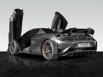 765LT Spider  Electrochromic Roof  Comfort Seats