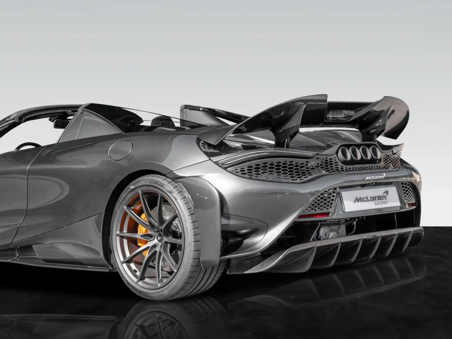 765LT Spider  Electrochromic Roof  Comfort Seats