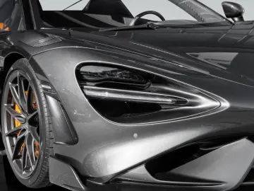 765LT Spider  Electrochromic Roof  Comfort Seats