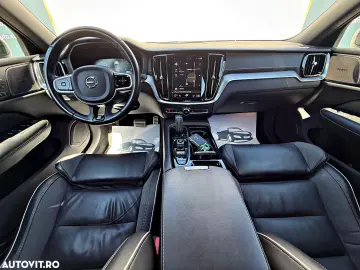 VOLVO S60 T8 R-DESIGN