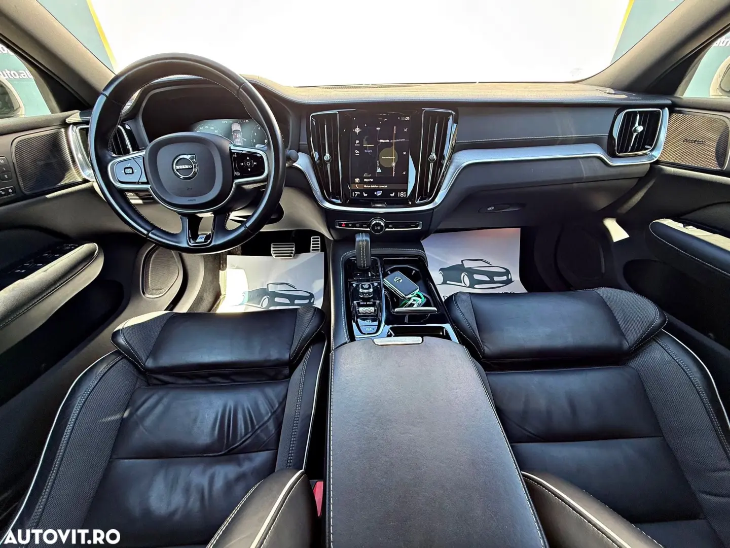 VOLVO S60 T8 R-DESIGN