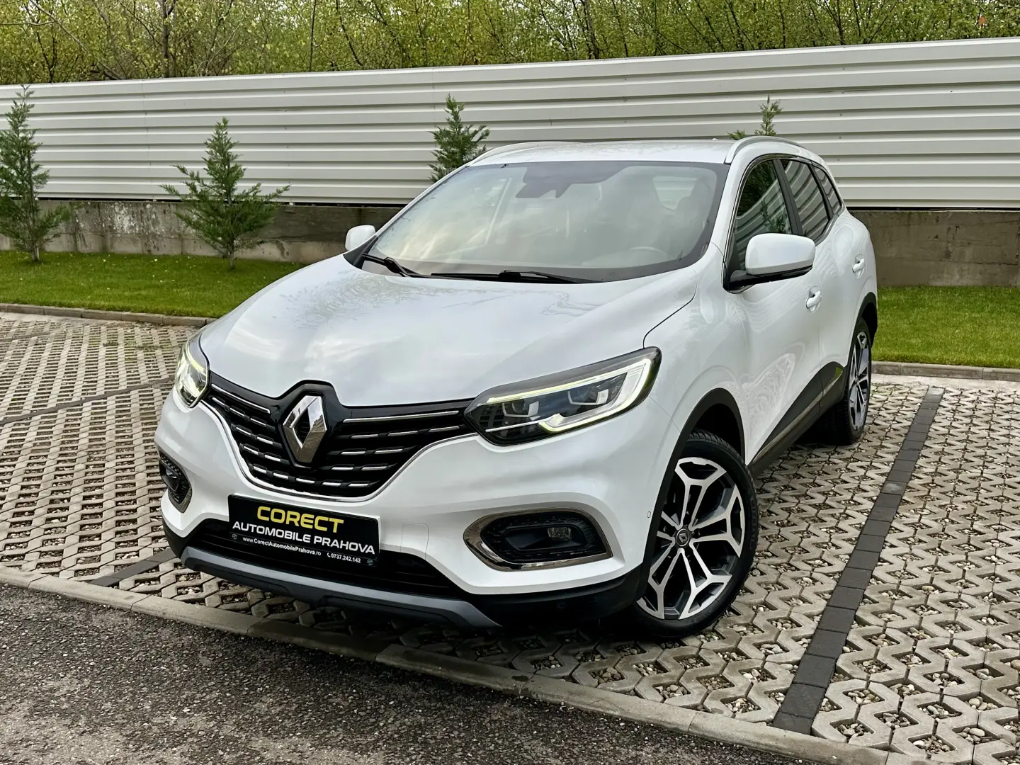 Renault Kadjar  carlig remorcare 133.000 km garantie  rate
