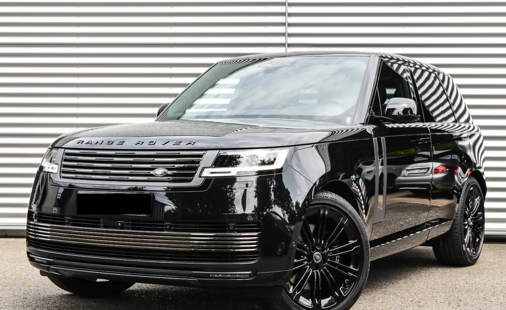 Land Rover Range Rover  SV   615 CP