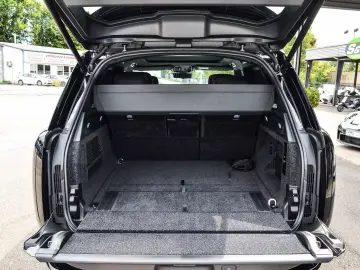 Land Rover Range Rover  SV   615 CP