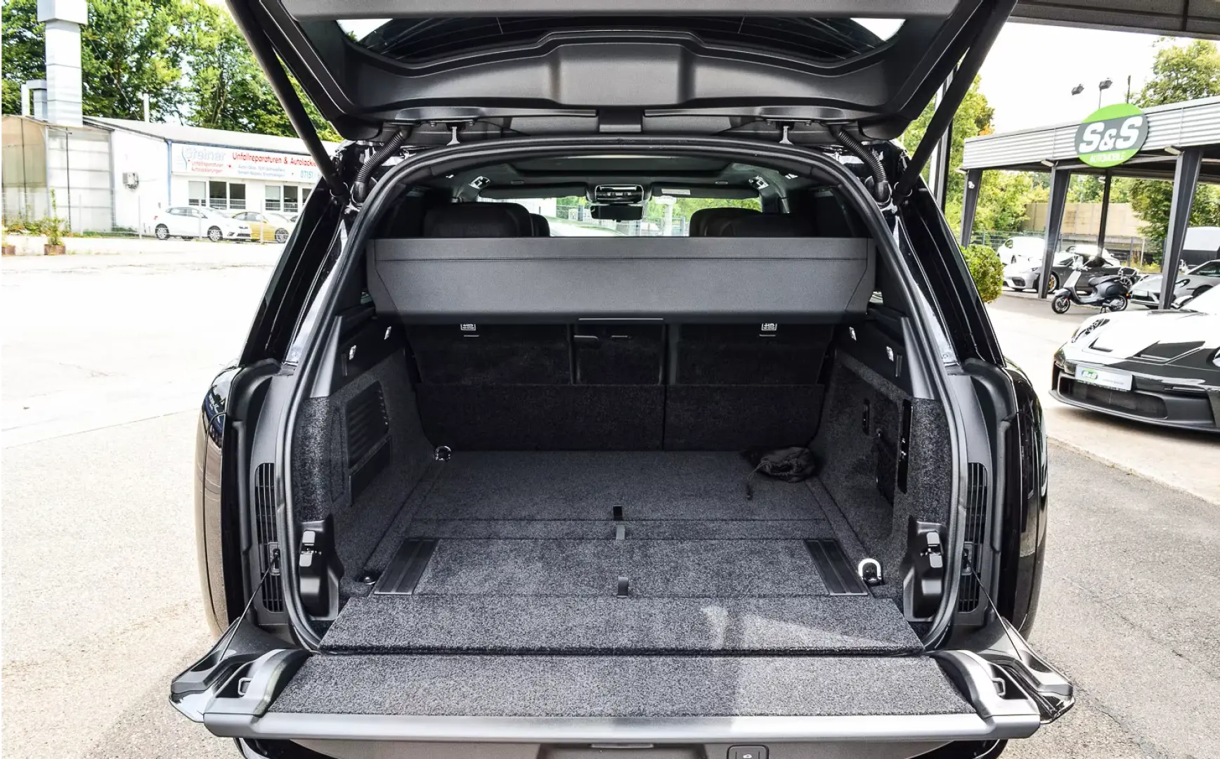 Land Rover Range Rover  SV   615 CP