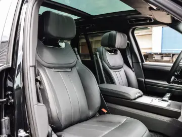 Land Rover Range Rover  SV   615 CP