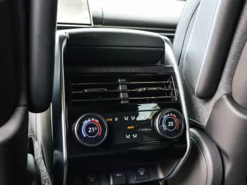 Land Rover Range Rover  SV   615 CP