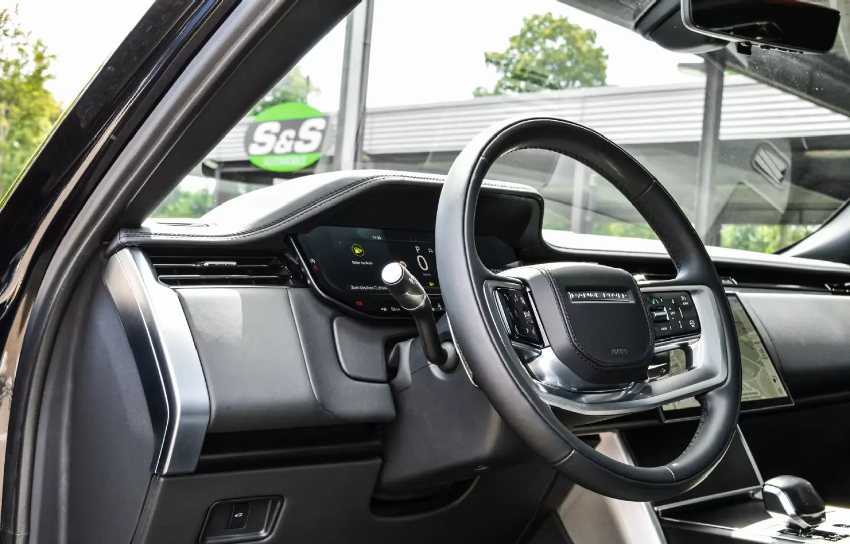 Land Rover Range Rover  SV   615 CP