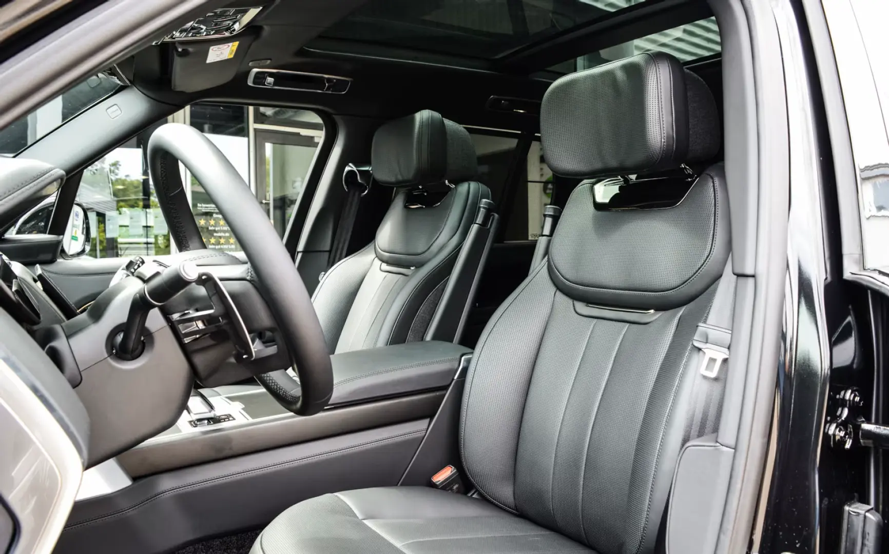 Land Rover Range Rover  SV   615 CP