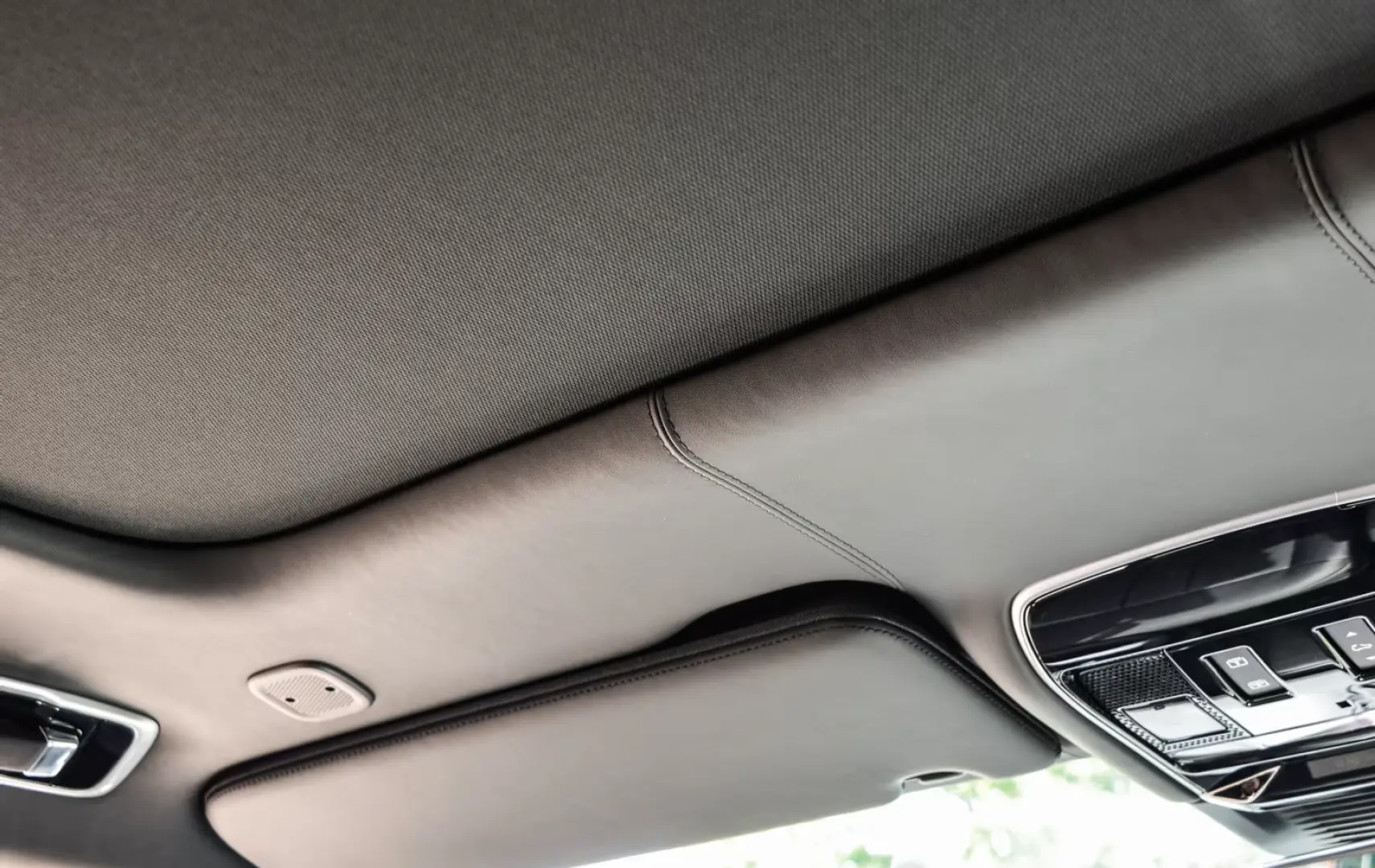 Land Rover Range Rover  SV   615 CP