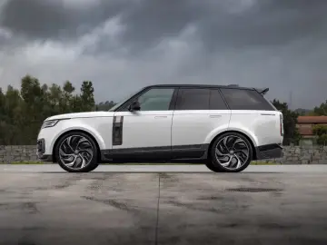 Land Rover Range Rover 4.4 P615 V8 MHEV