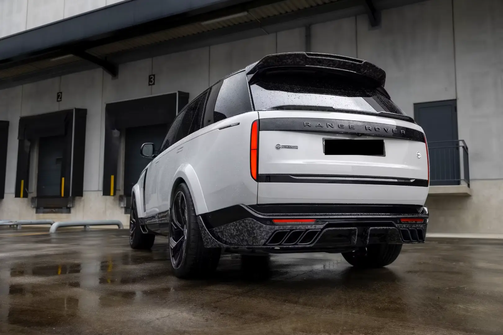 Land Rover Range Rover 4.4 P615 V8 MHEV