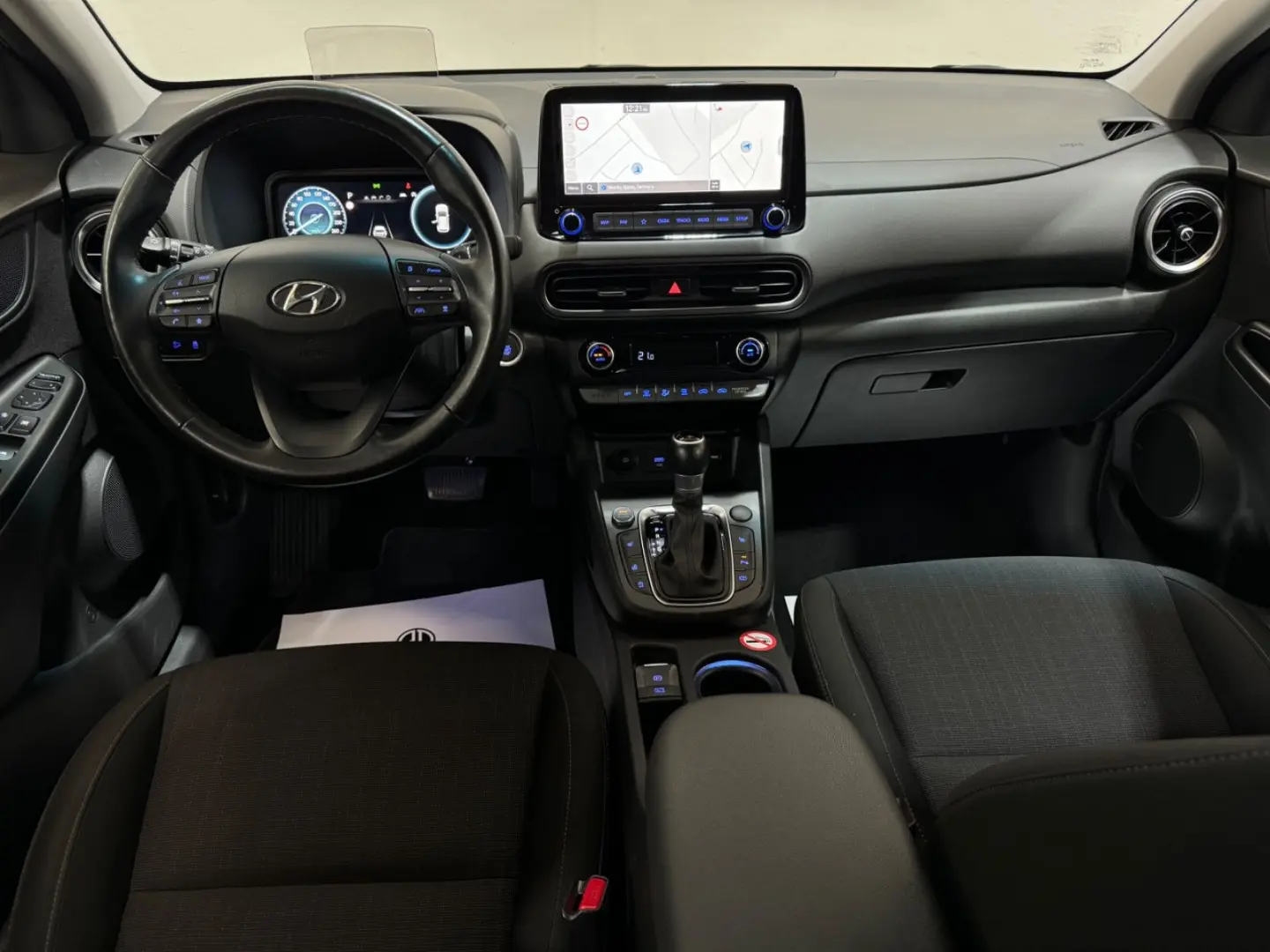 Kona Prime 2WD HUD KAMERA LED SHZ CARPLAY