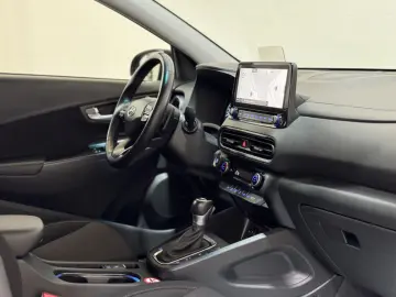 Kona Prime 2WD HUD KAMERA LED SHZ CARPLAY