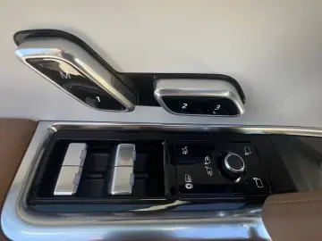 Land Rover Range Rover SV 4 4 LUNG 23  MEGA-FULL