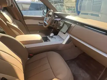 Land Rover Range Rover SV 4 4 LUNG 23  MEGA-FULL