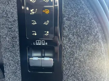 Land Rover Range Rover SV 4 4 LUNG 23  MEGA-FULL