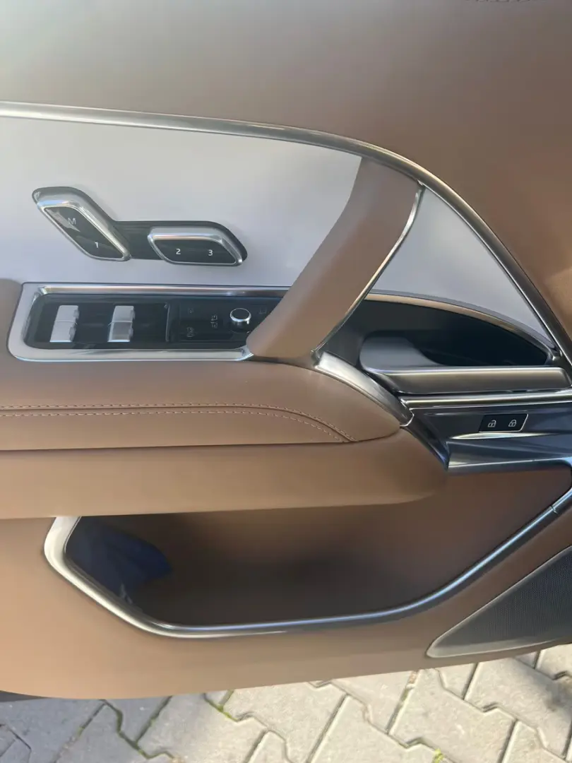 Land Rover Range Rover SV 4 4 LUNG 23  MEGA-FULL