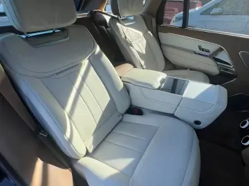 Land Rover Range Rover SV 4 4 LUNG 23  MEGA-FULL