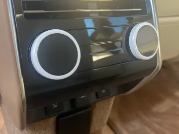 Land Rover Range Rover SV 4 4 LUNG 23  MEGA-FULL