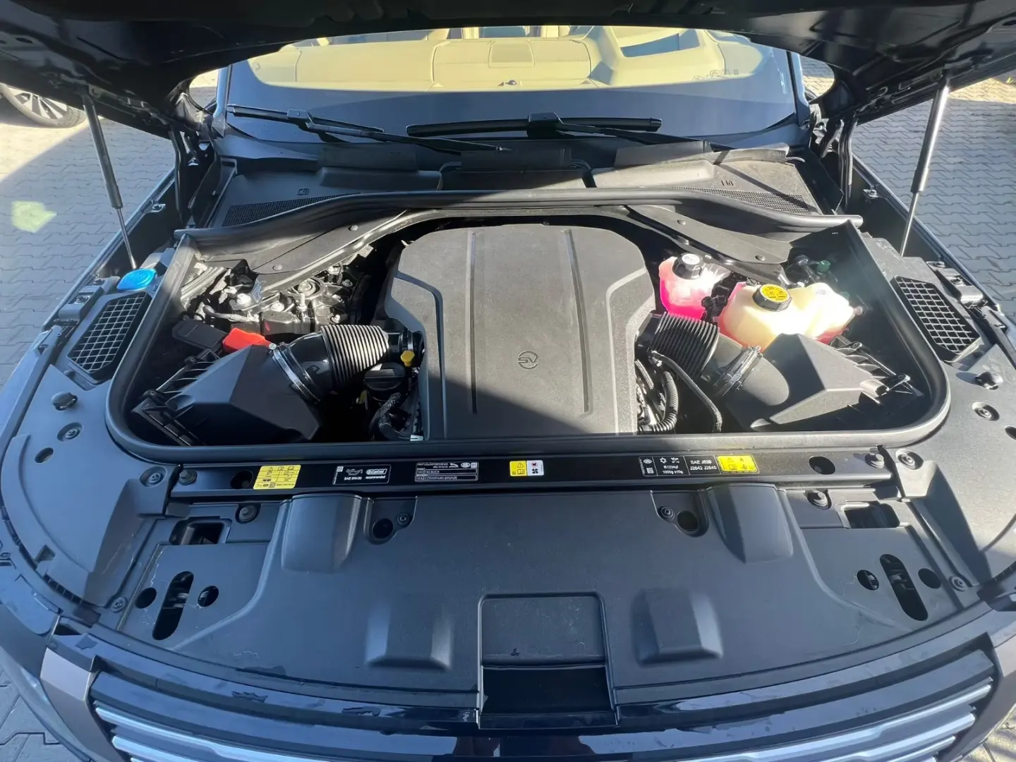 Land Rover Range Rover SV 4 4 LUNG 23  MEGA-FULL