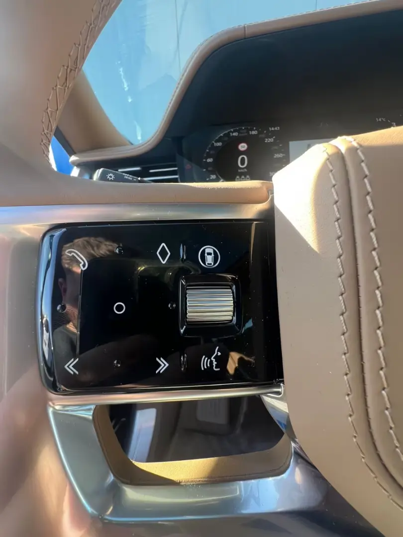 Land Rover Range Rover SV 4 4 LUNG 23  MEGA-FULL