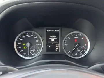 Vito Mixto 124 Aut. lang LKW 5Sitze ILS Kamera