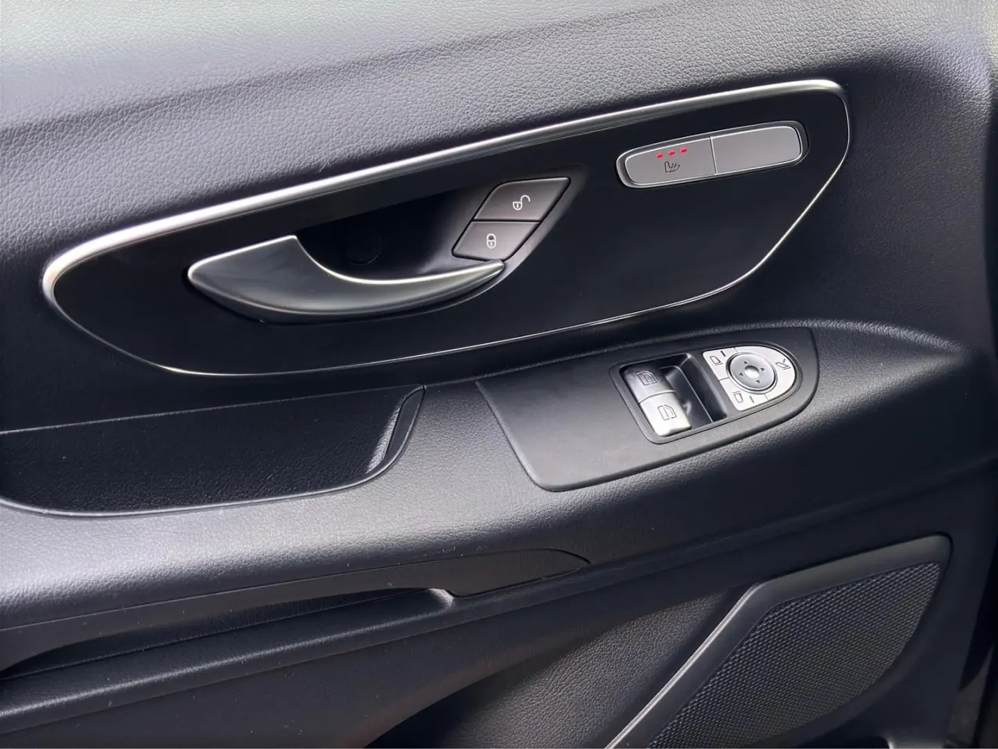 Vito Mixto 124 Aut. lang LKW 5Sitze ILS Kamera