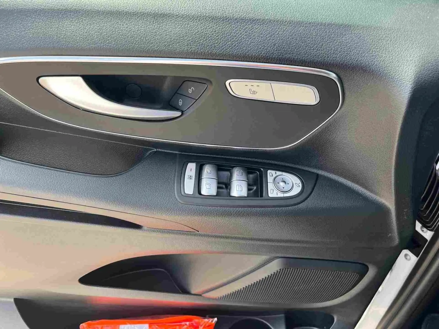 Vito 124 Tourer Pro ATM LED RFK 8 Sitzer