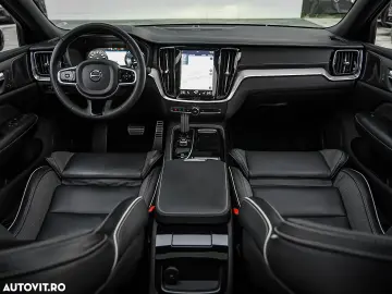 Volvo S60 T8 Recharge AWD Polestar Engineered