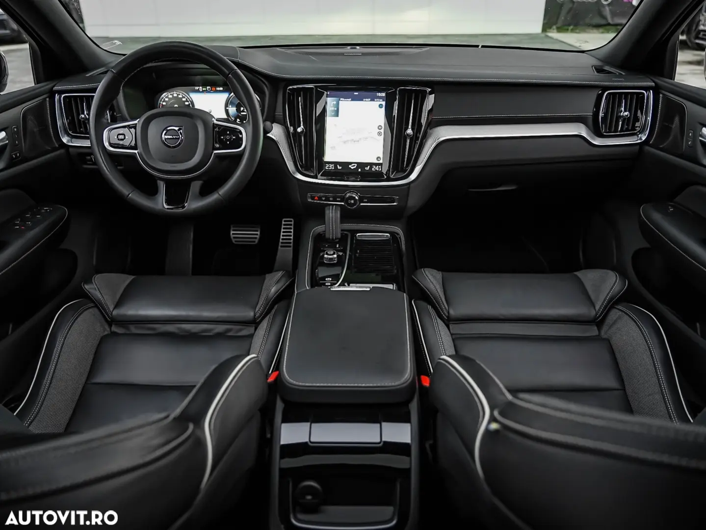 Volvo S60 T8 Recharge AWD Polestar Engineered