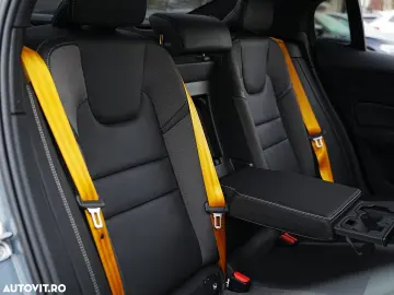 Volvo S60 T8 Recharge AWD Polestar Engineered