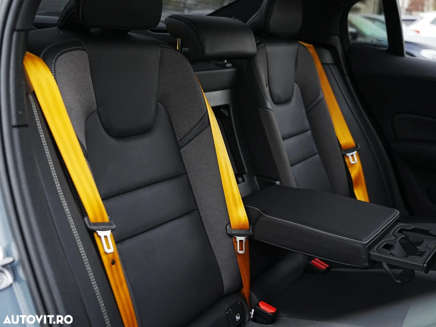 Volvo S60 T8 Recharge AWD Polestar Engineered