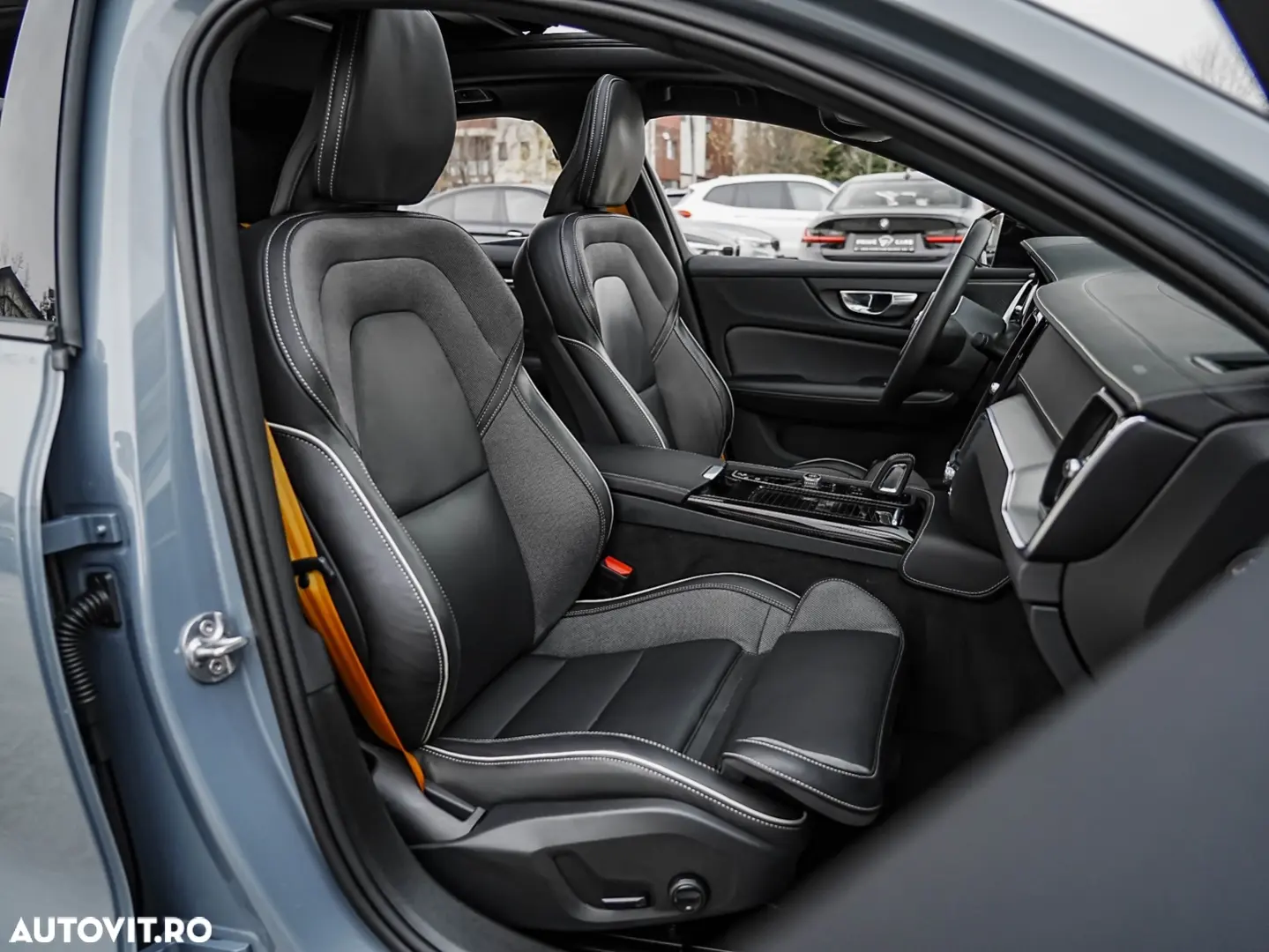 Volvo S60 T8 Recharge AWD Polestar Engineered