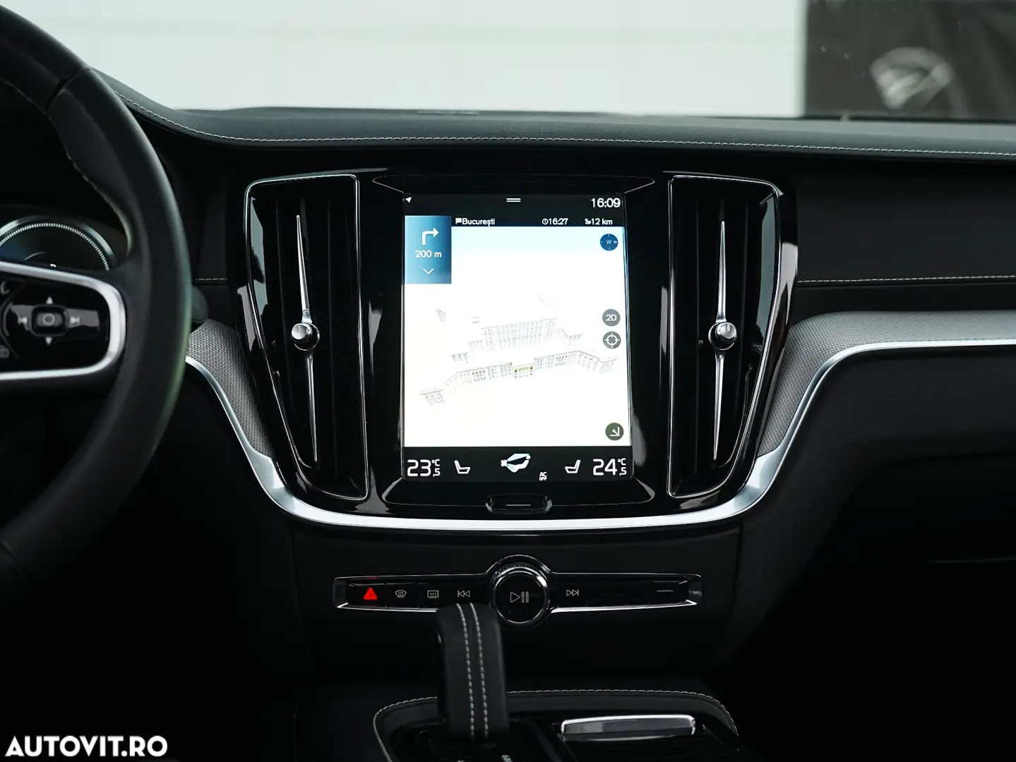 Volvo S60 T8 Recharge AWD Polestar Engineered