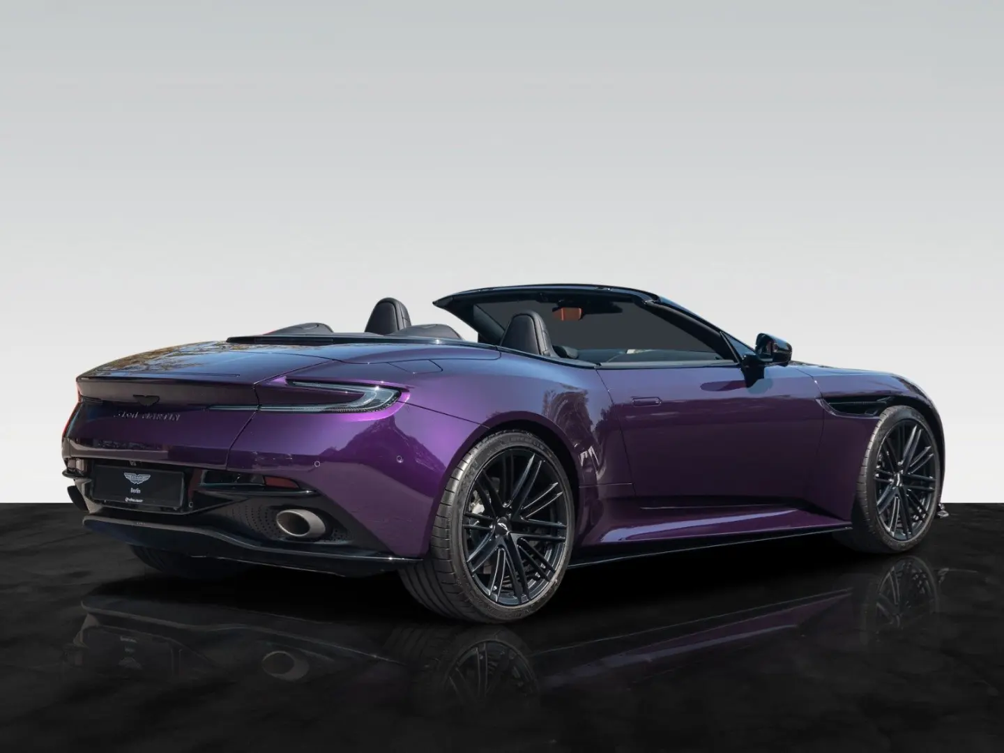 DB12 Volante   Storm Purple   Gloss Black Pack