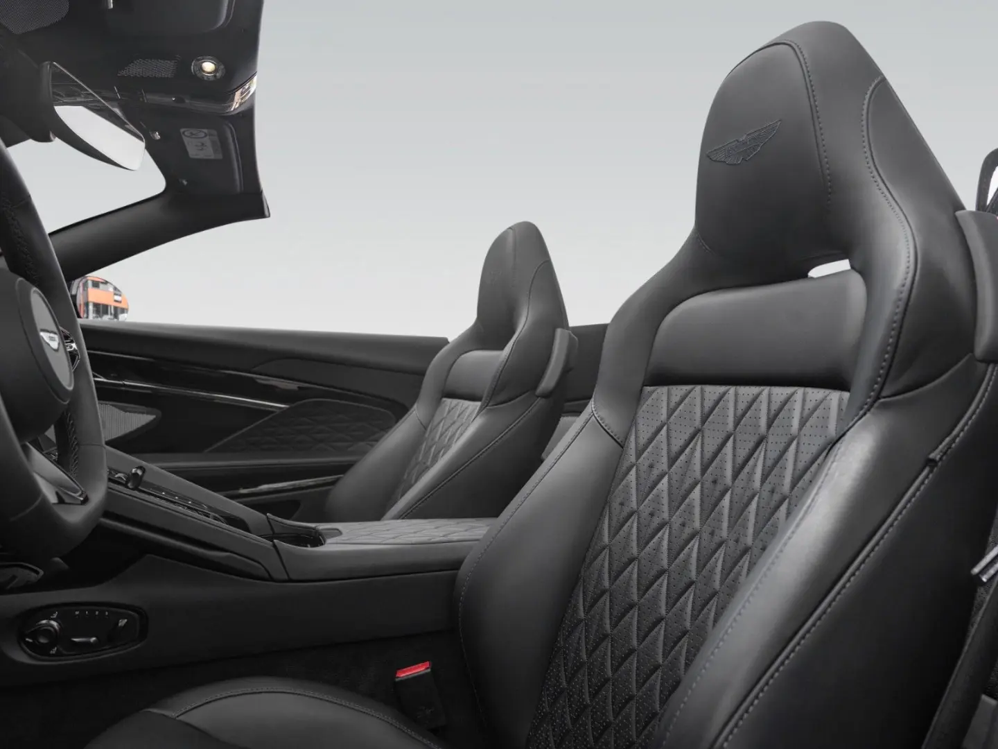 DB12 Volante   Storm Purple   Gloss Black Pack