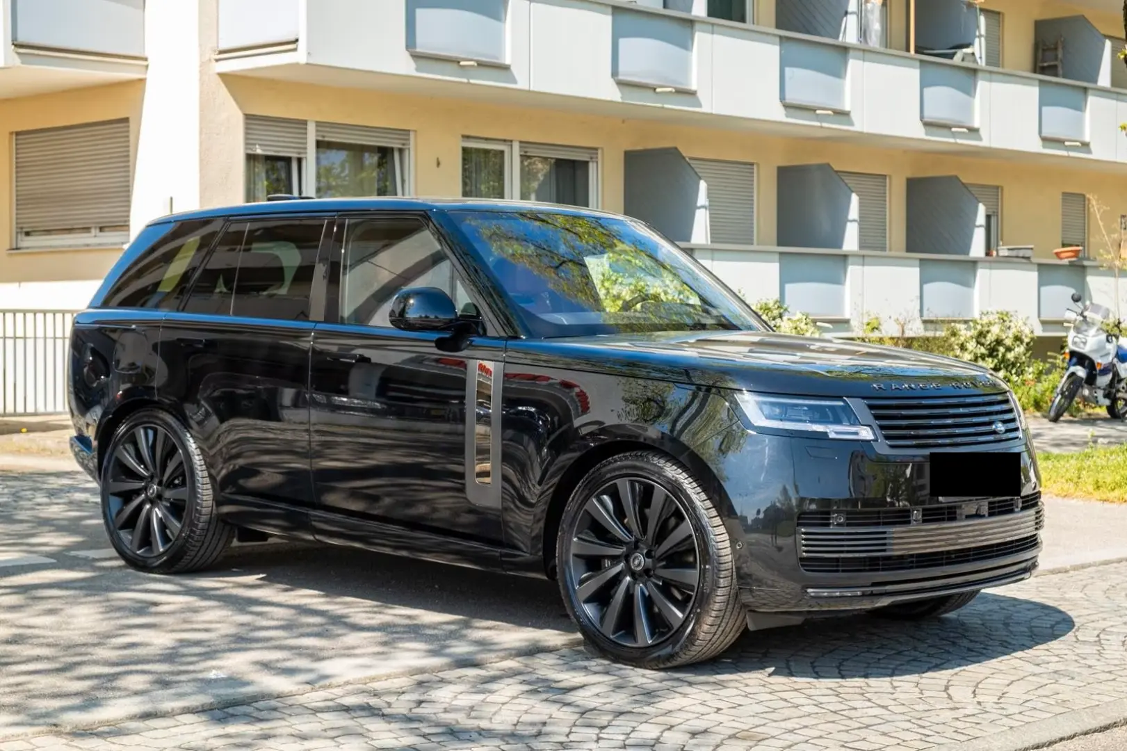 Land Rover Range Rover 4.4 P615 SWB SV