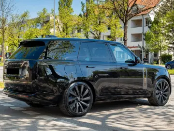 Land Rover Range Rover 4.4 P615 SWB SV
