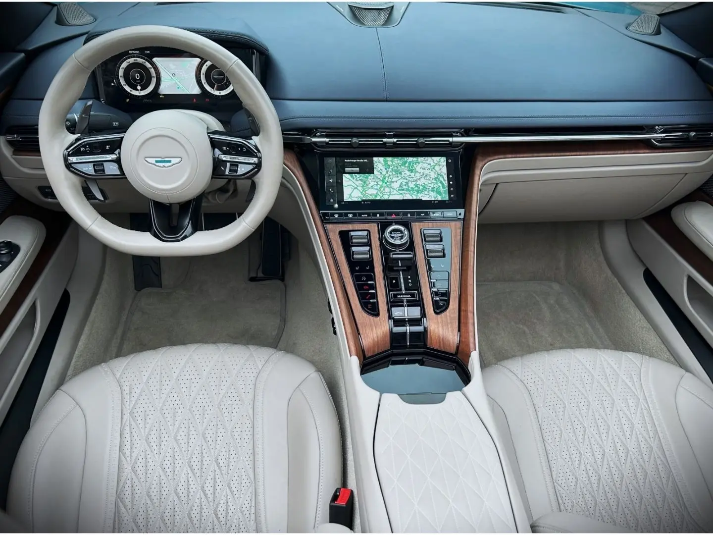 DB12 Volante Carribean Blue Pearl Carbonbremse