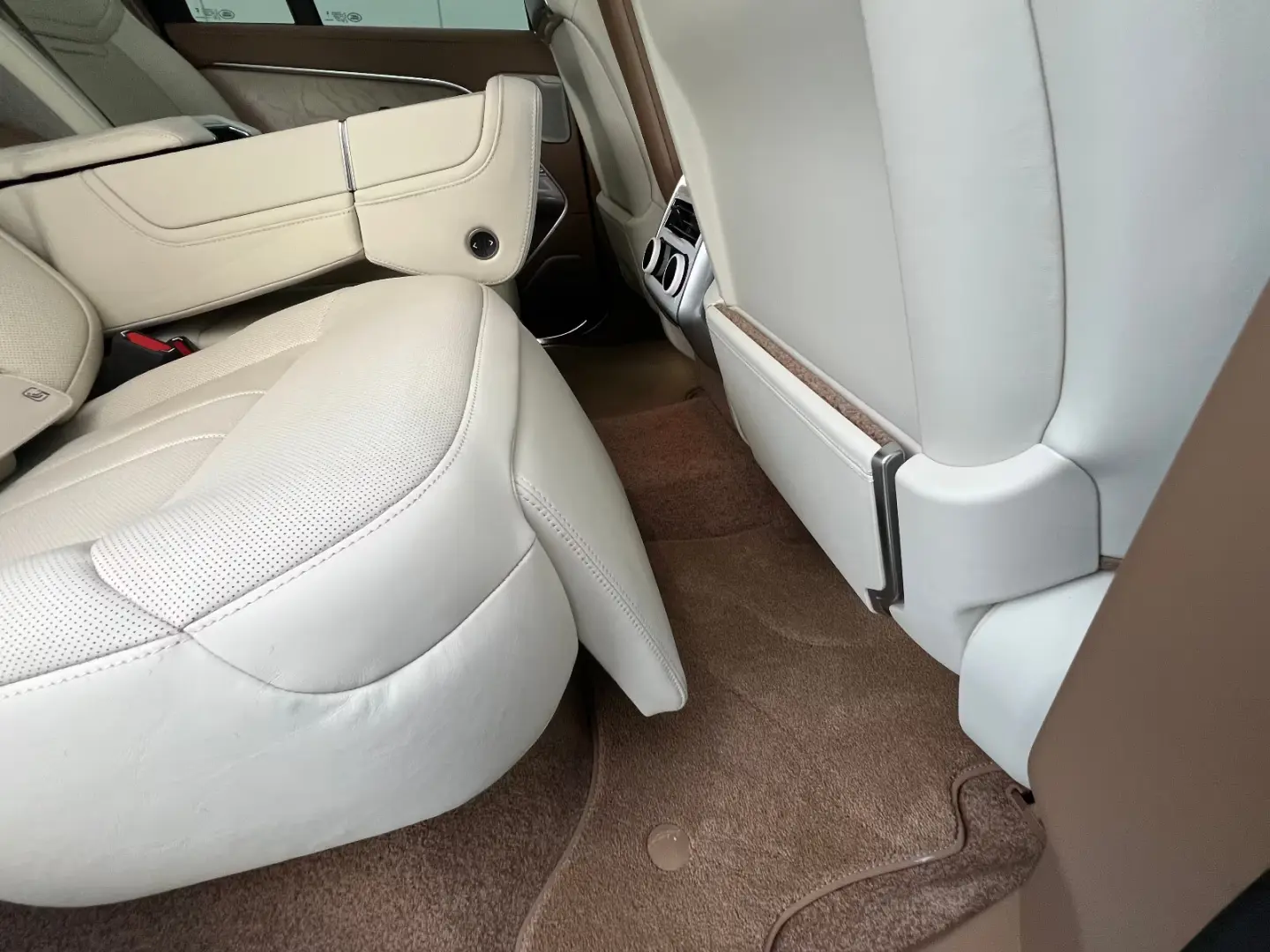 Land Rover Range Rover Bronz SV 615 CP