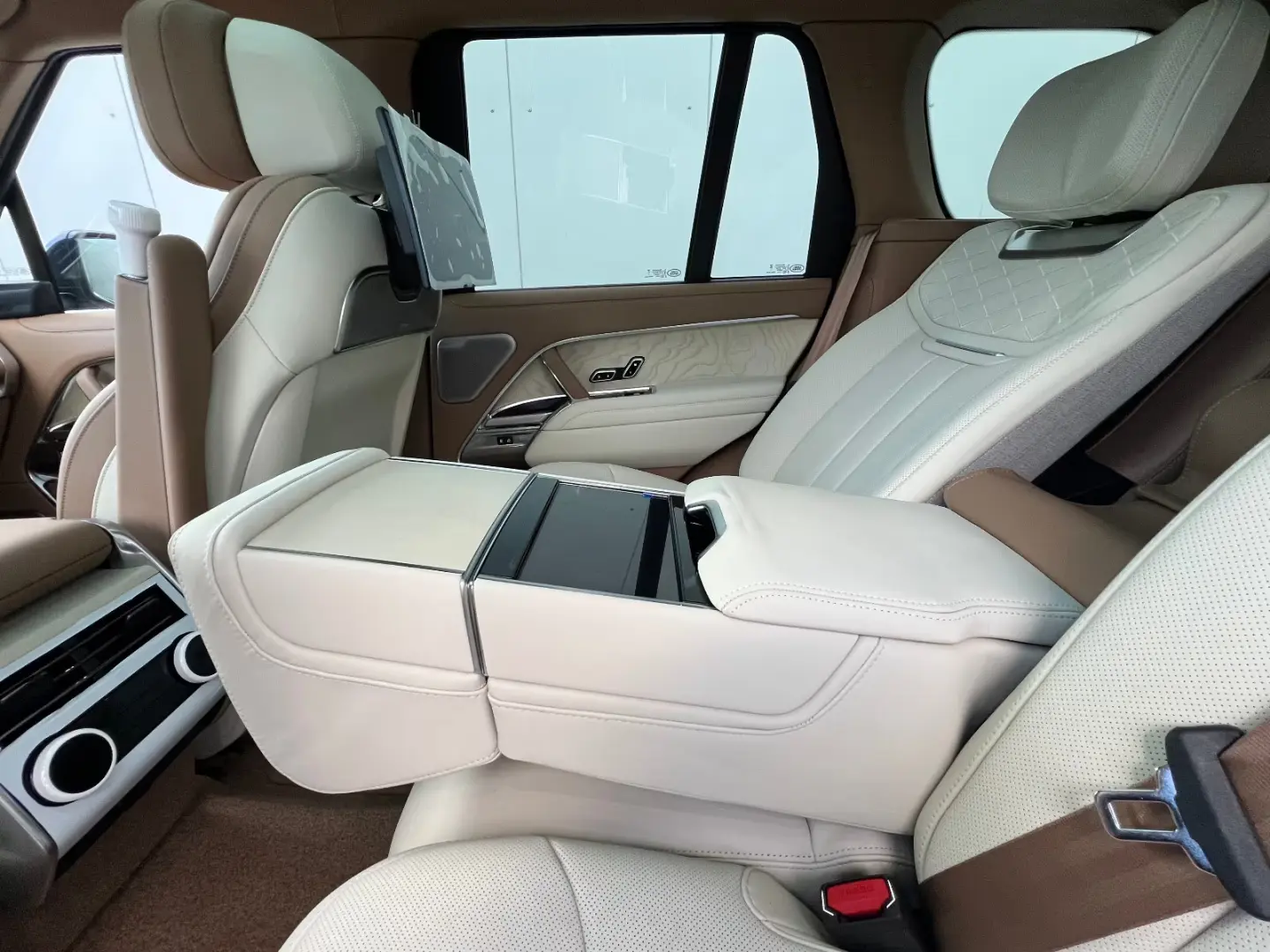 Land Rover Range Rover Bronz SV 615 CP