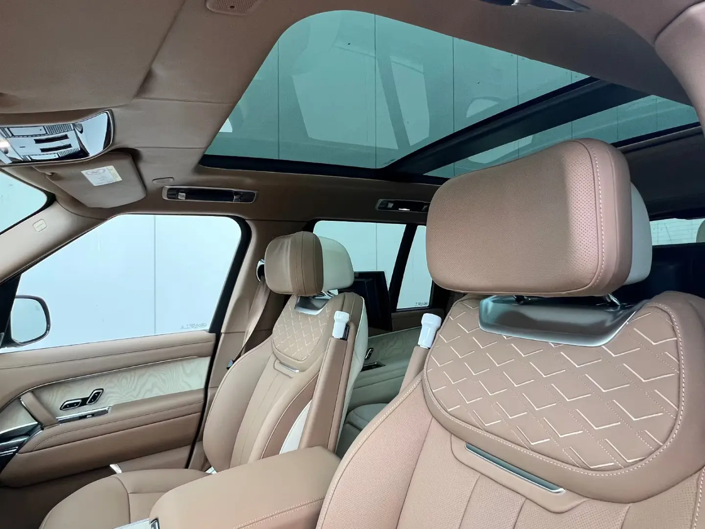 Land Rover Range Rover Bronz SV 615 CP