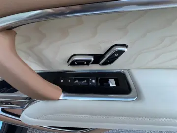 Land Rover Range Rover Bronz SV 615 CP