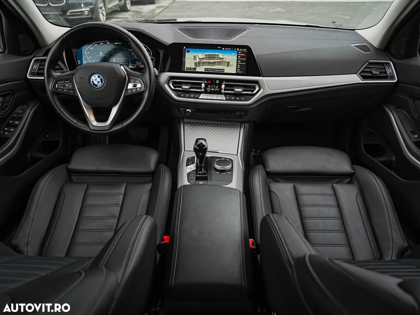 BMW Seria 3 330e Aut. Sport Line