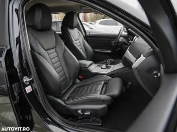 BMW Seria 3 330e Aut. Sport Line