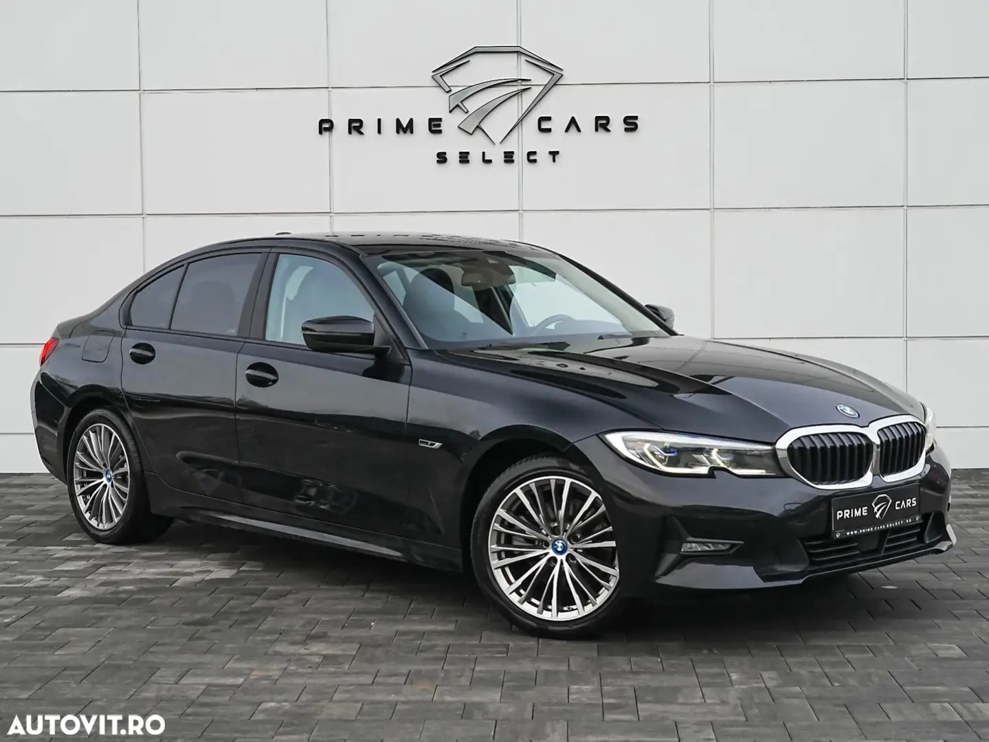 BMW Seria 3 330e Aut. Sport Line