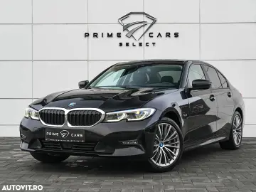 BMW Seria 3 330e Aut. Sport Line
